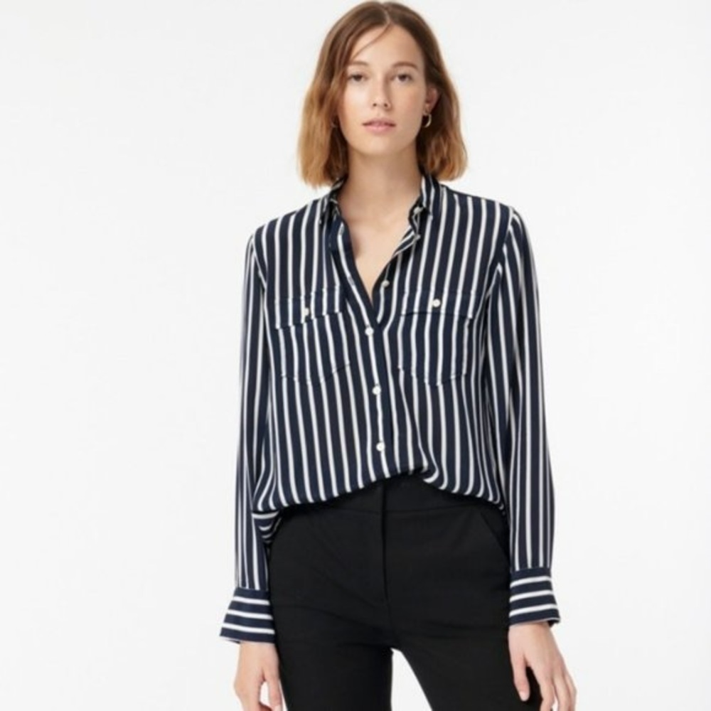 JCrew classic-fit silk shirt in stripe navy blue. Size 0.